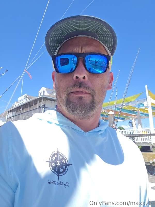 Hot day on the boat 🔥 