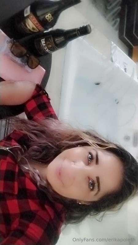 Una rica sesión con jacuzzi y terminamos comiendo 🤤