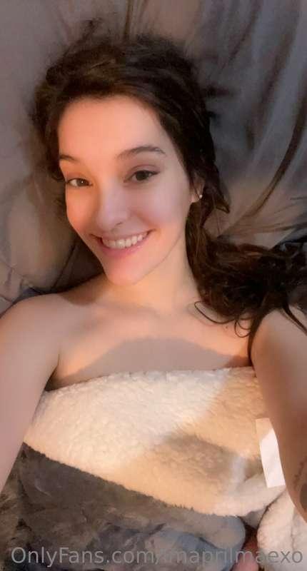 Just wanting you here with meeee 🙈🥺