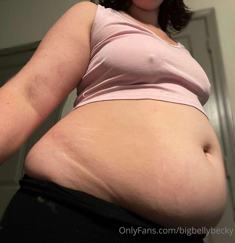 bigbellybeckyofficial image #0