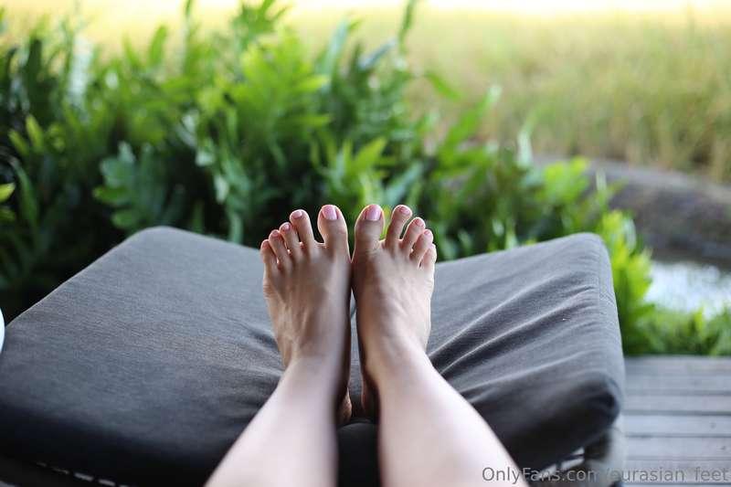 Subscribe to @eurasian_feet_vip for more! x