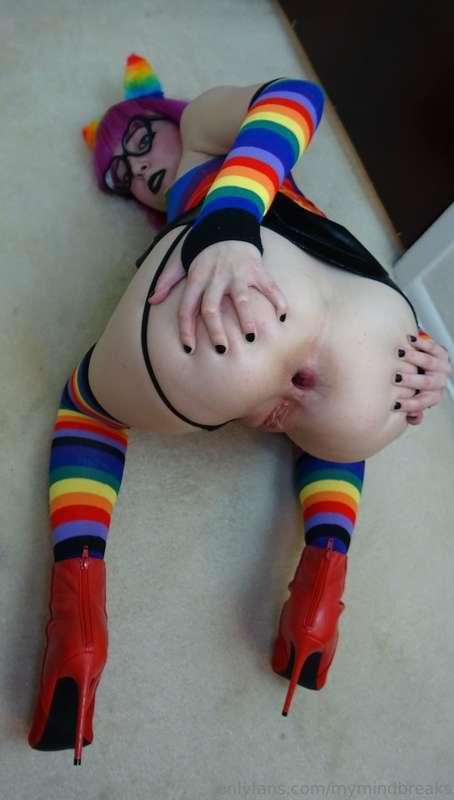 My holes are ready for your cock 😈