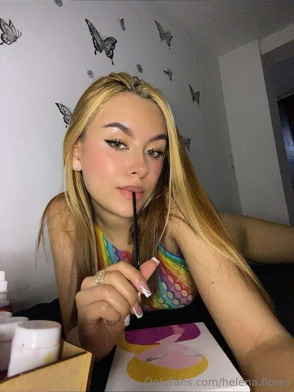 J'adore peindre en ce moment, c'est quoi ta passion du momen..