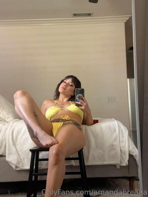 I finally started my VIP page 🥹 
Check the link in my bio 👀