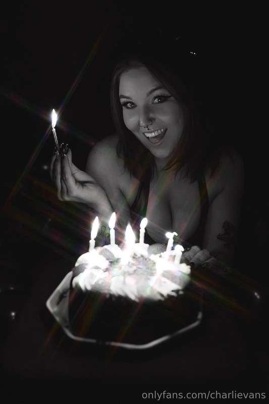 🎂