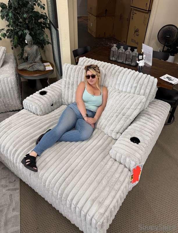 Help me get this chair and everyone who contributes gets ALL..