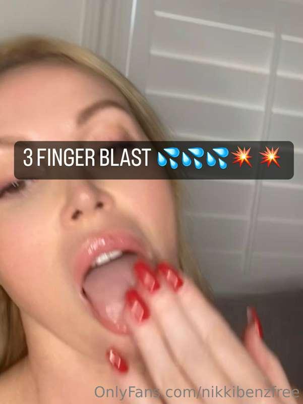 𝟑 FINGER BLAST IS HERE!! 🥵🥵 Fucked my tight little pussy wit..