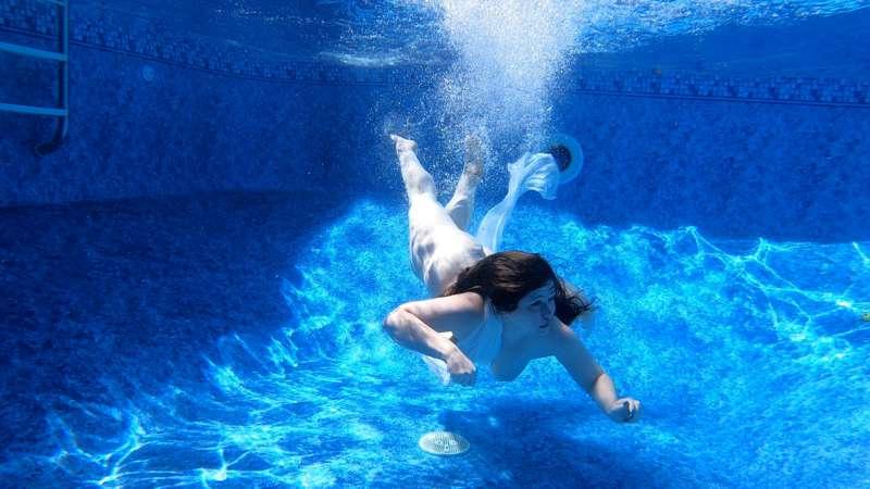 Did some underwater experiments last weekend (shot by House ..