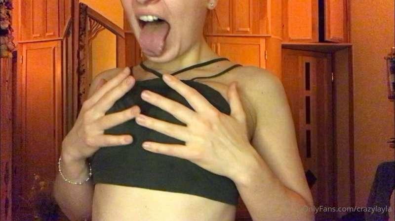 i want you to cum hard for me i am waiting for your cum in m..