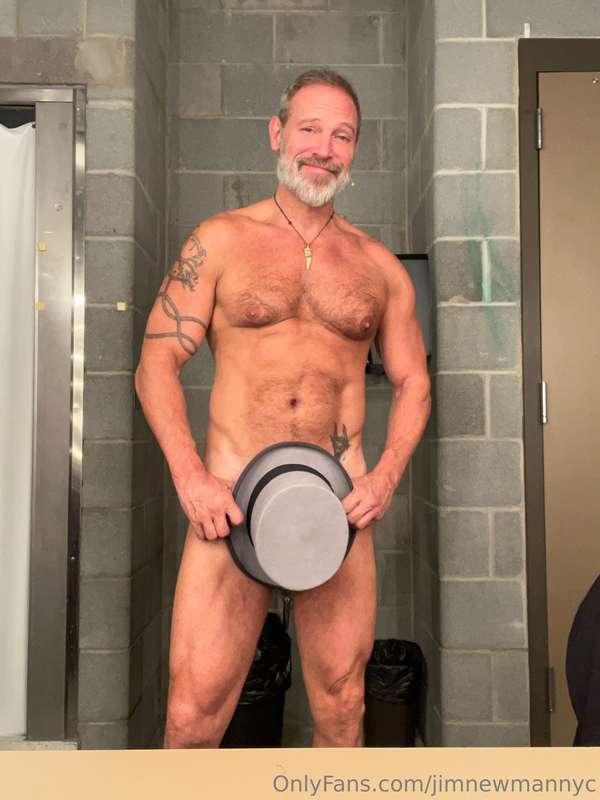 A spin on towel Tuesday. Its top hat Tuesday lol