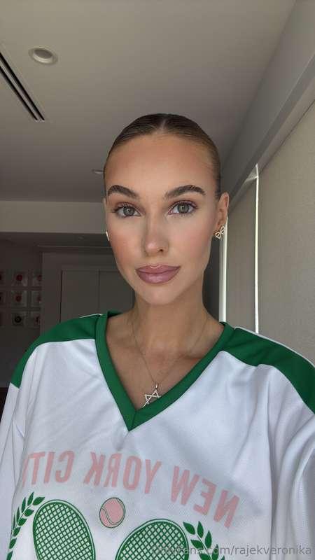 Hair up or hair down ?