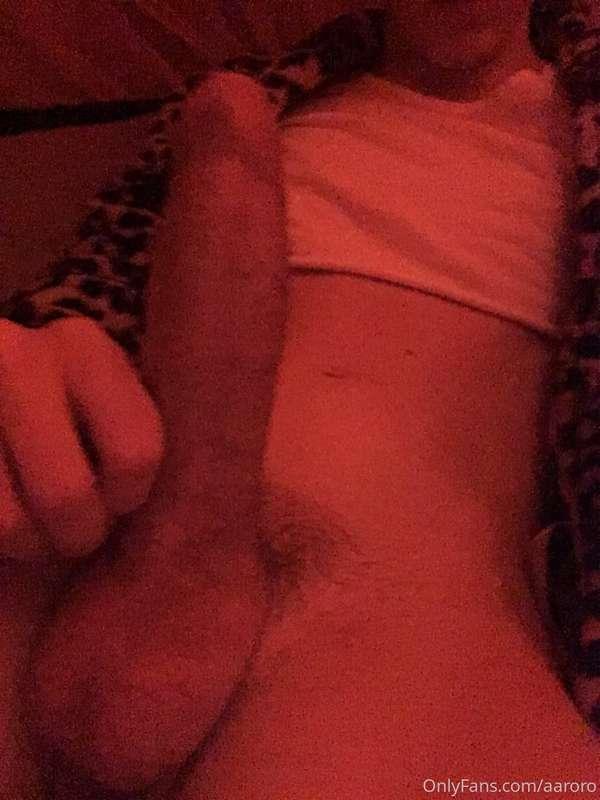 Would you stuff the whole thing in ya mouth 🤪