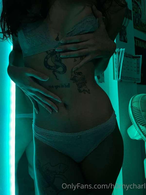 can’t keep my hands to myself 🥵🥴