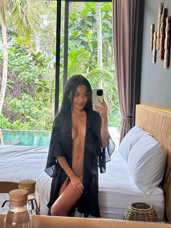 Feeling like a tease in this dress… come see what’s next 😘💦