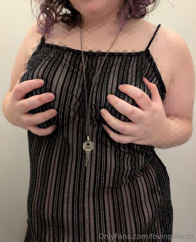 How do sheer dresses make you feel? 💜♠️