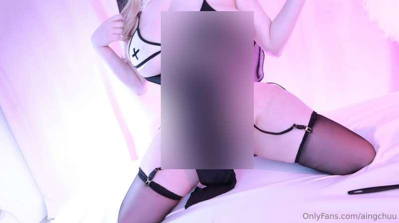 Subs will get access to that video before anyone else, so ma..
