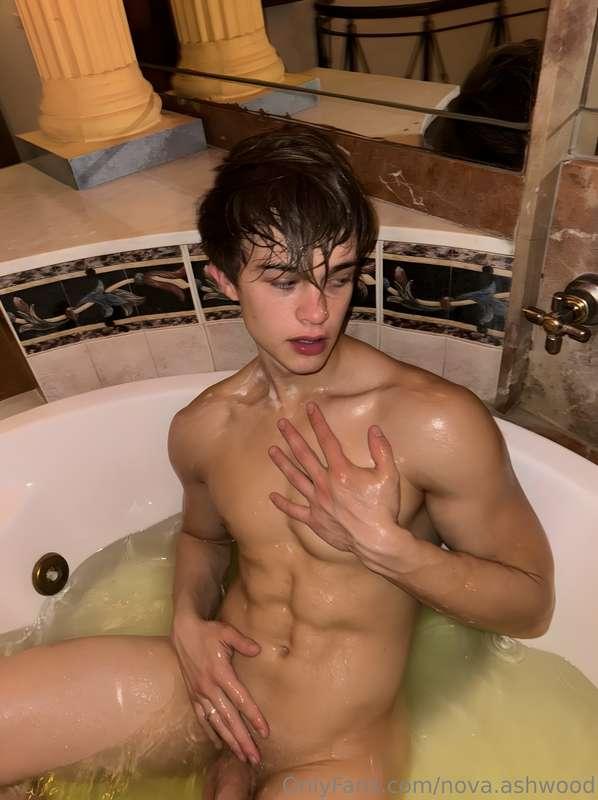 Soaking wet and ready to play—who wants to join me in this t..