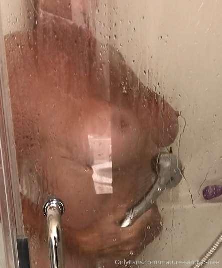 Shower time !!💦