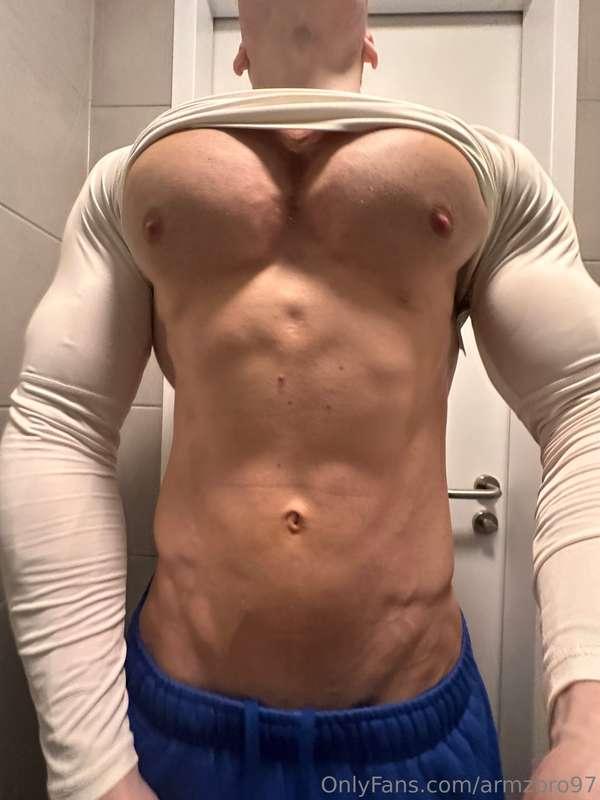 armzbro97 image #7
