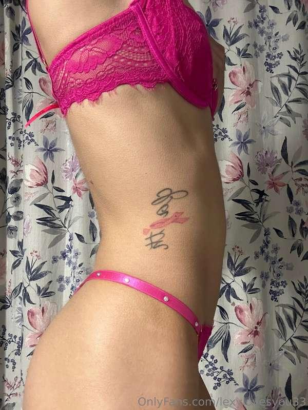 I hope everyone is having a great Sunday!!! What do you guys..