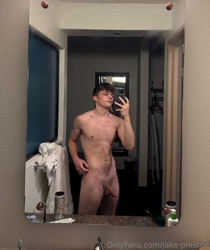 Knocking out customs all day! DM me if you want one! ;)