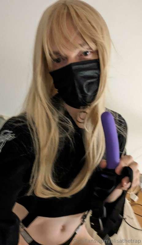 Guess who's getting pegged ;)