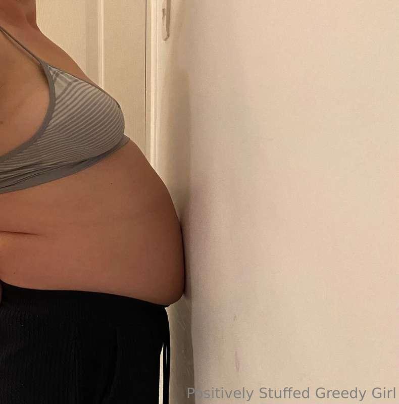 My belly definitely hits the wall before my boobs!! 