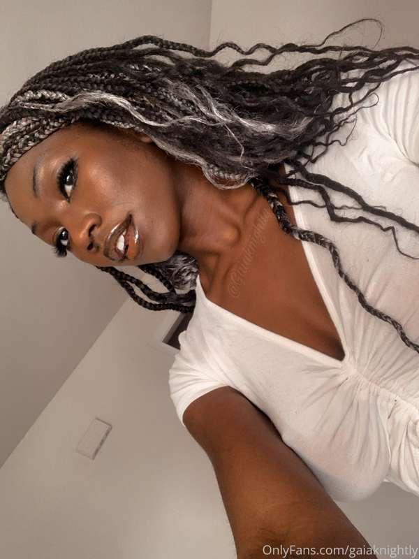 Do you like the look?? 🤍