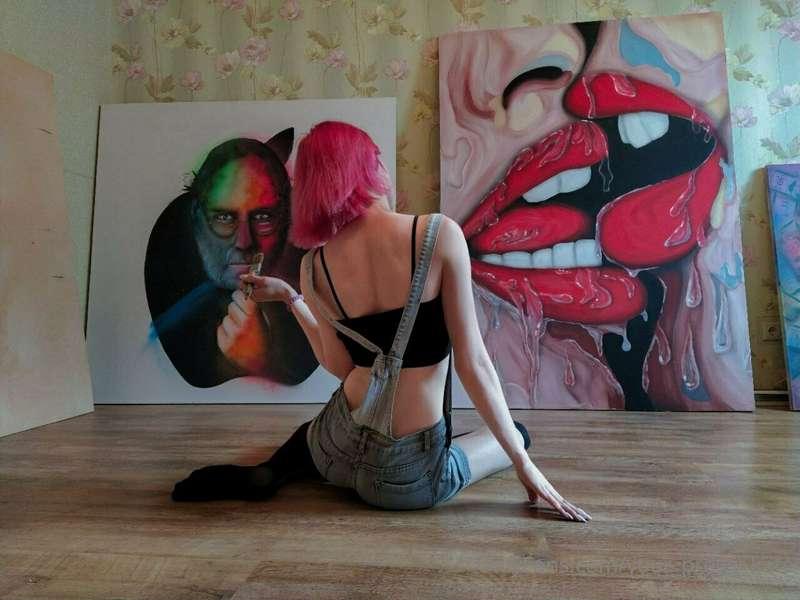 🎨 Art is a language of emotion that inspires and unites. 💖 E..