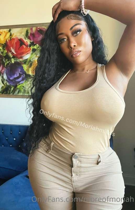 Good morning to your hard wood! 💋 I'm ready to spice your Su..