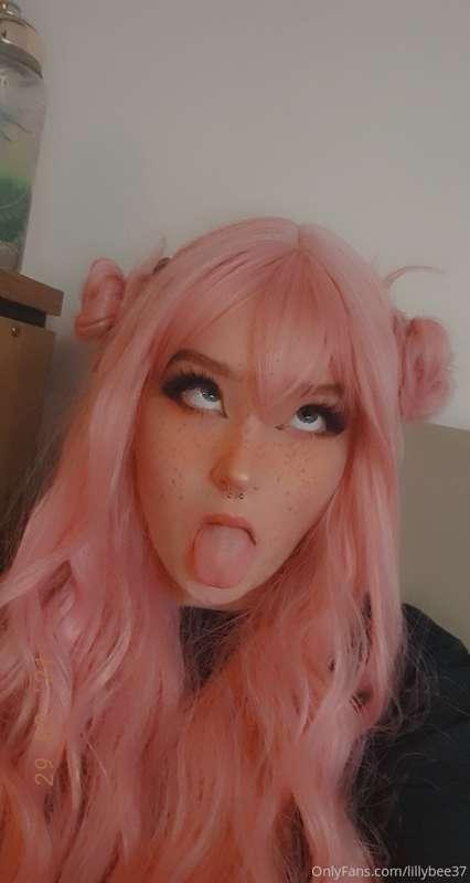 Cum on my pretty face