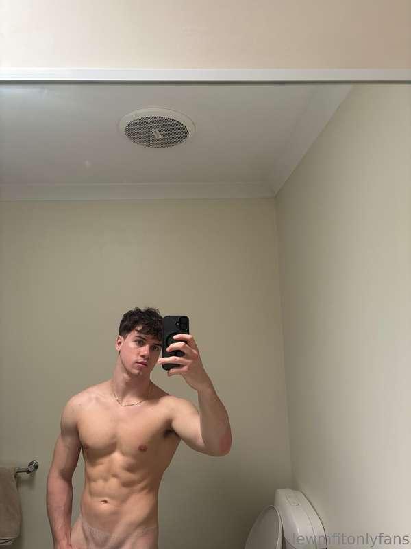 Tan line