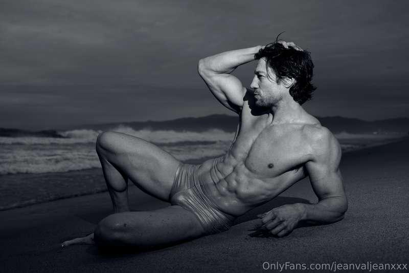OCEAN PICTURES BLACK AND WHITE 🌟✨😄🌊