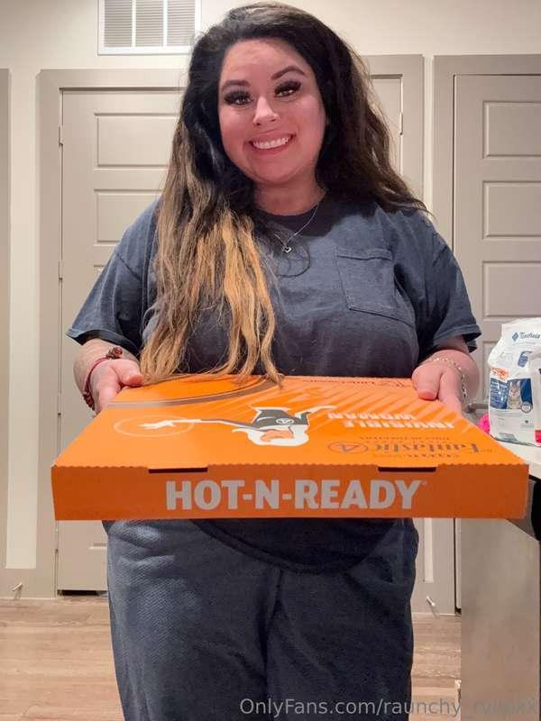 Forgot to post what I ate for dinner🍕 haven’t eaten Little C..
