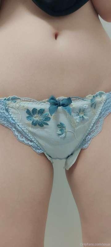 こんばんは🌙
お風呂上がり！
お風呂入ったあと、アソコに入ったお湯が出てくる時があるから、下着を濡らしたくなくてたまにテ..