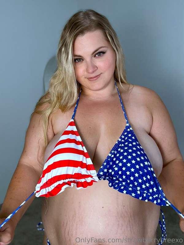 Happy 4th of July 💕wanna see my grand finale? 