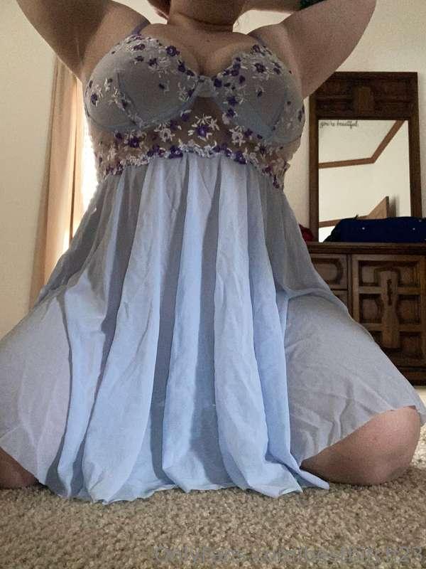 HUMP DAY 🔥   Stay tuned for a special Valentine’s Day treat ..