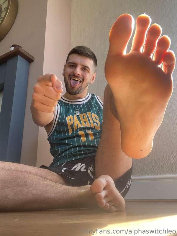 Tell me how bad u wanna lick 🙇‍♂️😈