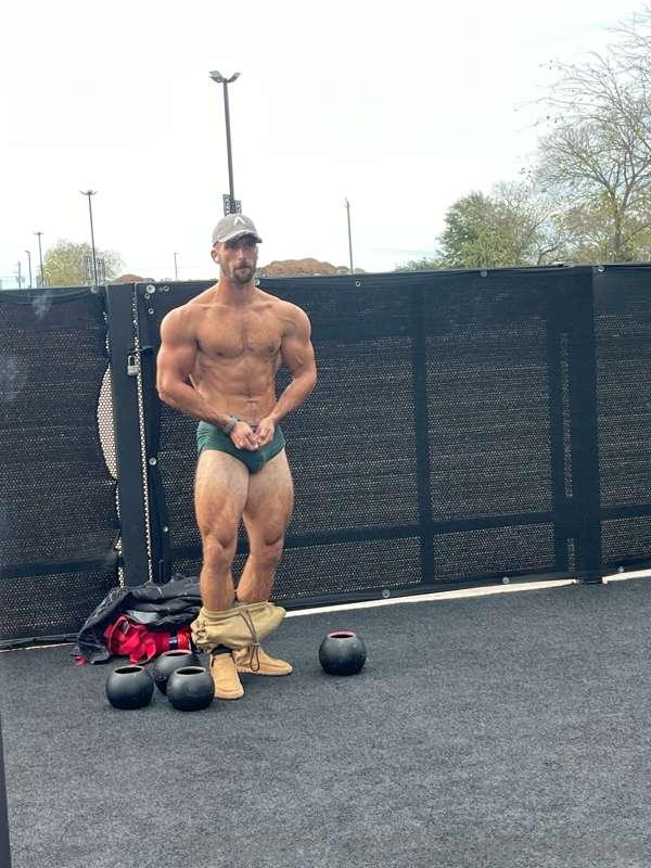 FULL BODY 😉 posing video going out tonight