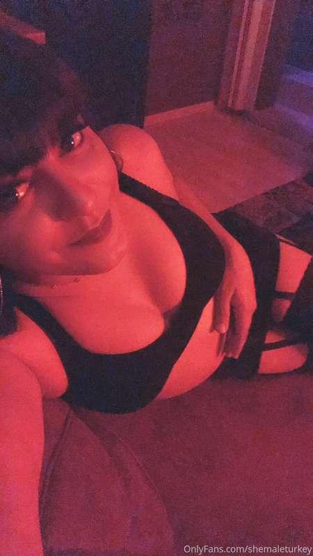 I’m finally at home and ready to fuck!