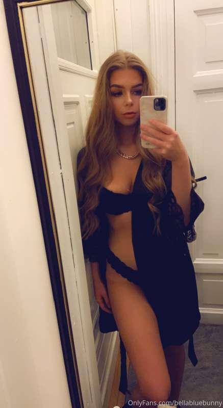 😈