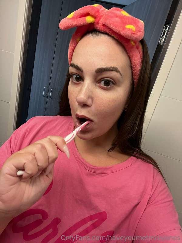 Don't forget to brush your teeth 🙈😌