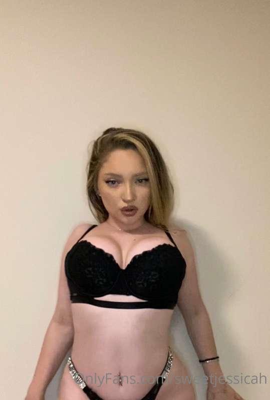 Come kiss me, baby! 💋