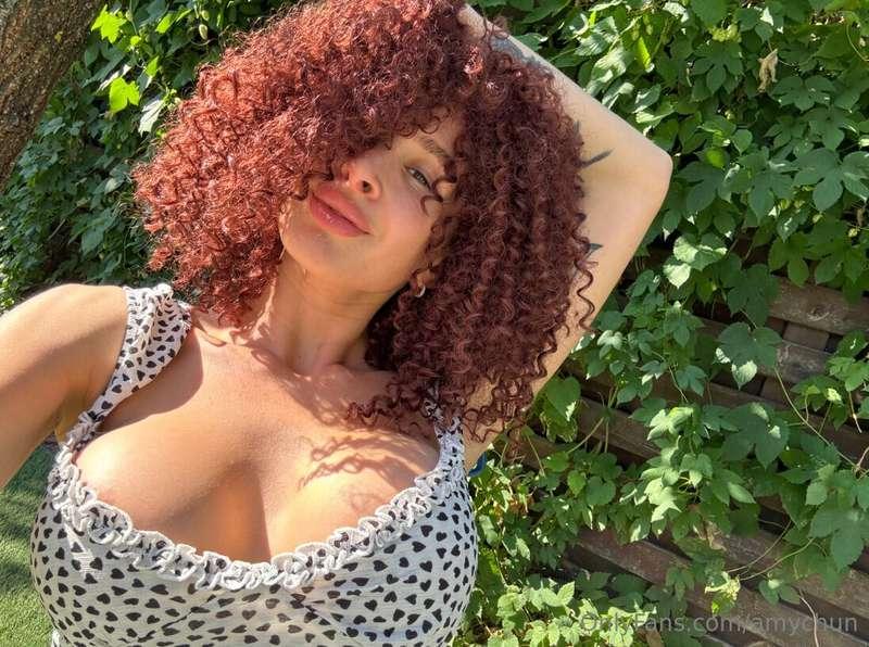 This hot thing 🔥 @ariadna_morales 🔥 is waiting for you . Her..
