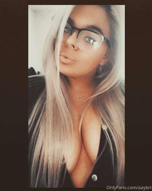 Go sub to my girl Lacey 😍
Her content is 🔥🔥 and her page is ..