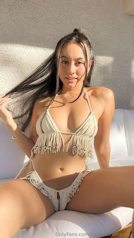 All natural curvy asian Miso Lexi has just started an Onlyfa..