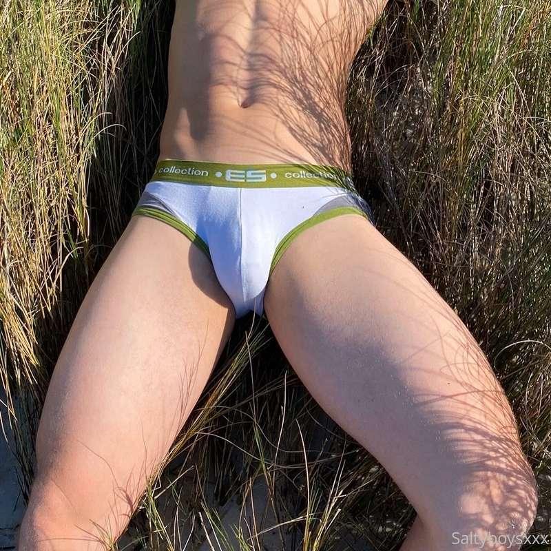 Couple pics for you whitey tighty fans.