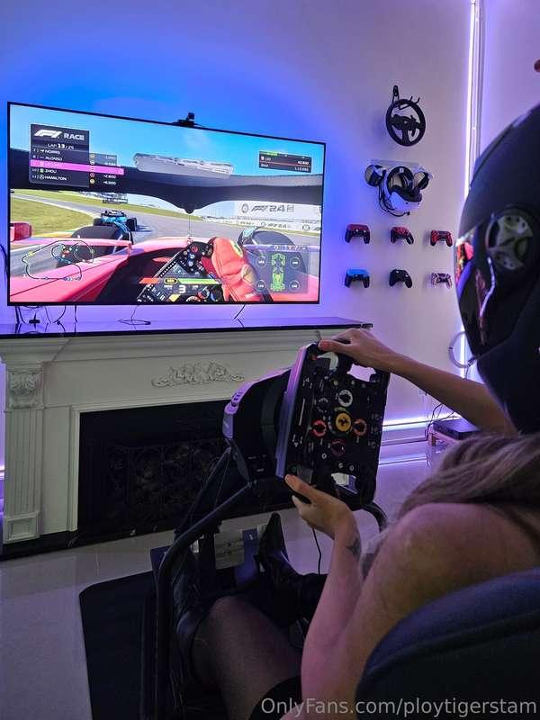 ploytigerstam image #6