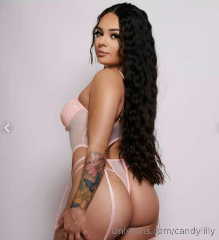 @kendallknightt is the KINKIEST girl on OF🥵👅 she’s LIVE ever..