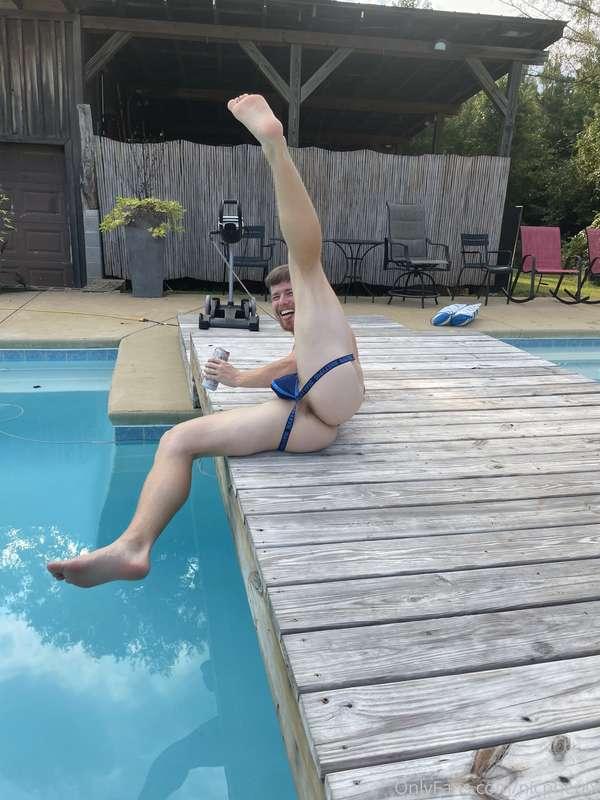 Pool time is about over!!!! Here's a last couple of pics fro..